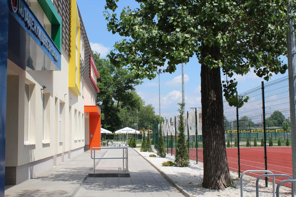 Youth Centre Пловдив Екстер'єр фото